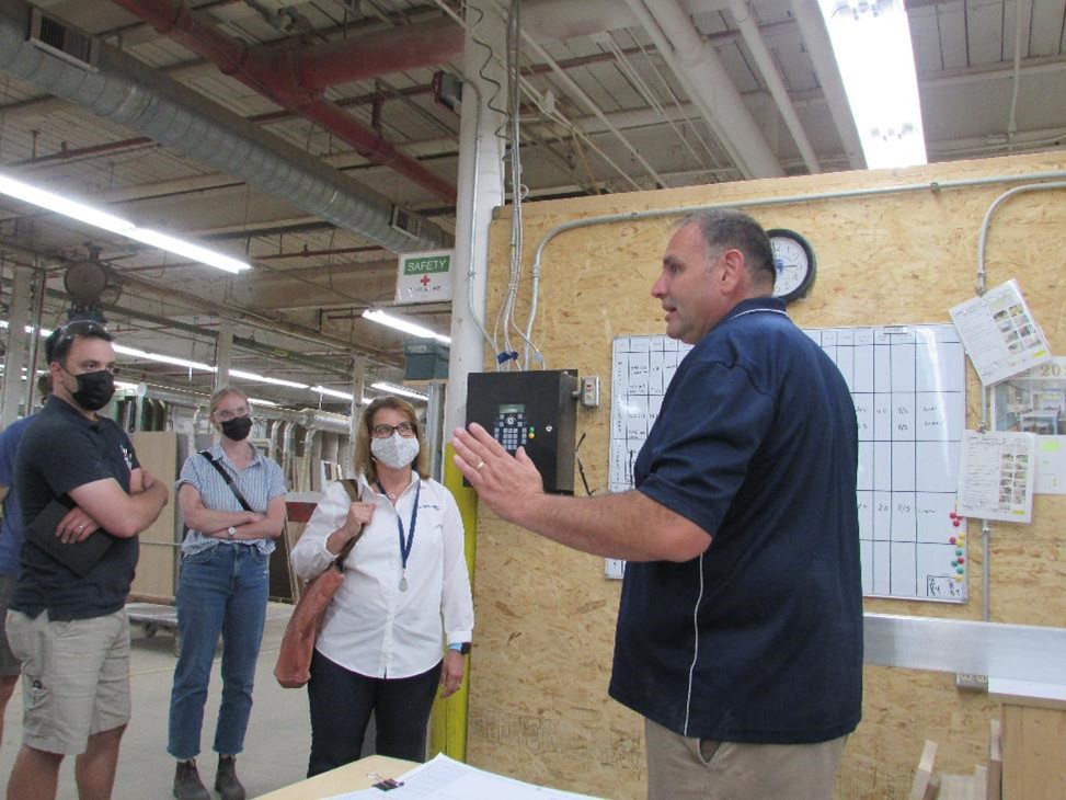 Kevin Fuoroli – Kathie Mahoney – Katie Buchanan.Herrick and White 2021 Kevin Fuoroli leads Polaris MEP's Kathie Mahoney and a small group on a Herrick and White tour
